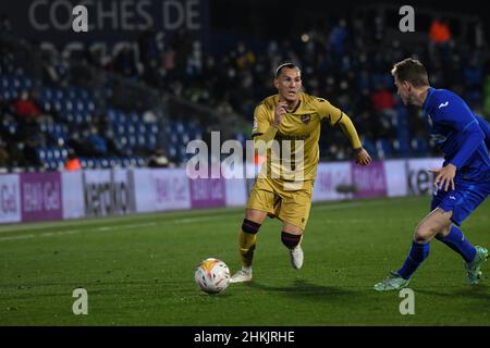 Getafe, Spanien. 4th. Februar 2022. GETAFE - 4. FEBRUAR: Sohn von Levante fährt den Ball während des La Liga-Spiels zwischen Getafe und Levante im Coliseum Alfonso Pérez Stadium am 4. Februar 2022 in Getafe, Spanien. (Bild: © Sara Arib/PX Imagens via ZUMA Press Wire) Bild: ZUMA Press, Inc./Alamy Live News Stockfoto