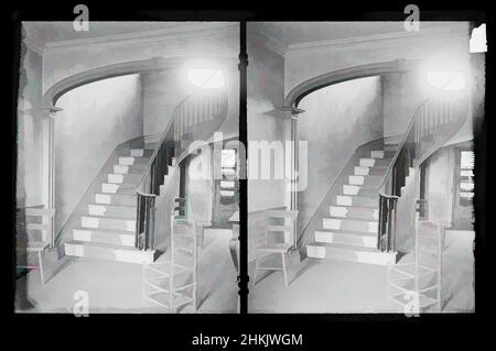 Kunst inspiriert von Captain Story-Martense House, Diele und Treppen, Church Avenue und East 38th Street, Flatbush, Brooklyn, Daniel Berry Austin, Amerikaner, Geboren 1863, aktiv 1899-1909, Gelatine Silber Glas Trockenplatte negativ, ca. 1899-1909, Bogen, Architektur, Geländer, Rohrstühle, Klassische Werke, die von Artotop mit einem Hauch von Moderne modernisiert wurden. Formen, Farbe und Wert, auffällige visuelle Wirkung auf Kunst. Emotionen durch Freiheit von Kunstwerken auf zeitgemäße Weise. Eine zeitlose Botschaft, die eine wild kreative neue Richtung verfolgt. Künstler, die sich dem digitalen Medium zuwenden und die Artotop NFT erschaffen Stockfoto