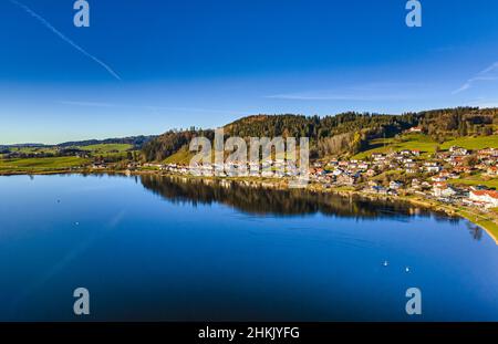 Hopfen am See am Hopfensee, Drohnenfoto, Deutschland, Bayern, Schwaben, Allgäu Stockfoto