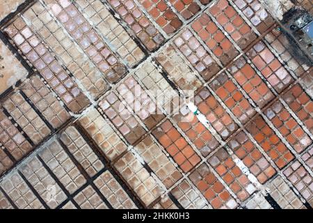 Salinas de Los Cocoteros, Verdunstungsteiche mit verschiedenen Salzgehalten, Luftaufnahme, Kanarische Inseln, Lanzarote, Guatiza Stockfoto