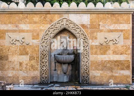 Steinwasserbrunnen in der Altstadt, Baku, Aserbaidschan Stockfoto