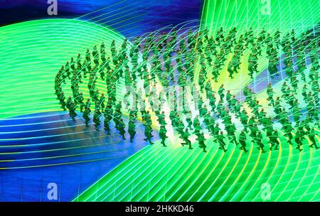 Peking, China. 04th. Februar 2022. PEKING, CHINA. 04. Februar 2022 - die Eröffnungszeremonie der Olympischen Spiele 2022 in Peking Quelle: Iris van den Broek /Alamy Live News Stockfoto