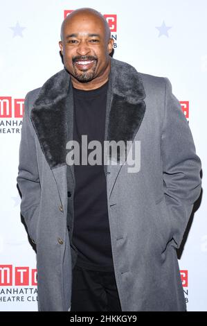 New York, USA. 04th. Februar 2022. Mike Muse nimmt an der Broadway-Premiere von „Skeleton Crew“ im Manhattan Theatre Club, New York, NY, am 4. Februar 2022 Teil. (Foto von Anthony Behar/Sipa USA) Quelle: SIPA USA/Alamy Live News Stockfoto