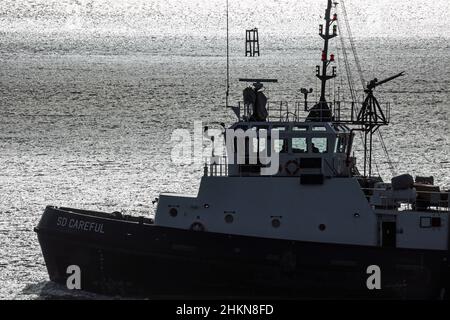 Lange Aufnahme des SD vorsichtig in Plymouth Sound. Grafik und Hintergrundbeleuchtung gegen das Meer Stockfoto