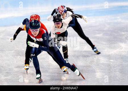 Peking, China. 05th. Februar 2022. PEKING, CHINA - 5. FEBRUAR: Xandra Velzeboer aus den Niederlanden tritt während der Olympischen Spiele 2022 in Peking am 5. Februar 2022 beim Capitol Indoor Skating in Peking, China, auf den Women's 500m an (Foto von Iris van den Broek/Orange Picics) NOCNSF Credit: Orange Pics BV/Alamy Live News Stockfoto