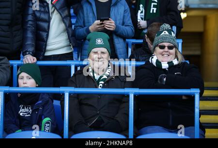 London, Großbritannien. 5th. Februar 2022. Plymouth Argyle-Fans während des Emirates FA Cup-Spiels in der Stamford Bridge, London. Bildnachweis sollte lauten: David Klein / Sportimage Stockfoto