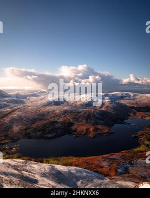 Spektakuläre Berge bei epischen Lichtverhältnissen Stockfoto