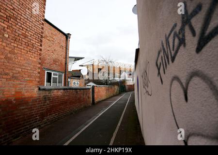 Wolverhampton, Großbritannien. FEB 5th Allgemeiner Blick vor dem Stadion, als die Fans vor dem Spiel des FA Cup 4th zwischen Wolverhampton Wanderers und Norwich City am Samstag, dem 5th. Februar 2022, in Molineux, Wolverhampton ankommen. (Kredit: Kieran Riley | MI Nachrichten) Kredit: MI Nachrichten & Sport /Alamy Live Nachrichten Stockfoto