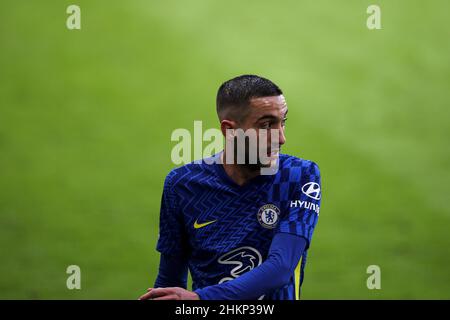 LONDON, GROSSBRITANNIEN. FEB 5th Hakim Ziyech aus Chelsea während des FA Cup 4th-Runden-Spiels zwischen Chelsea und Plymouth Argyle in Stamford Bridge, London, am Samstag, 5th. Februar 2022. (Kredit: Tom West | MI News) Kredit: MI Nachrichten & Sport /Alamy Live News Stockfoto