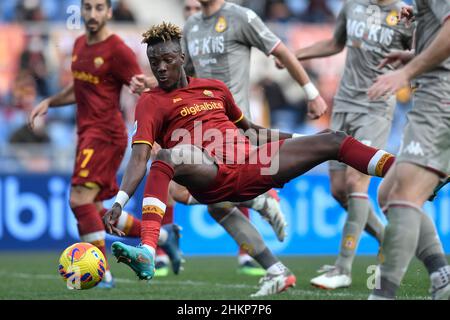Rom, Italien. 05th. Februar 2022. Tammy Abraham von AS Roma beim Fußballspiel der Serie A zwischen AS Roma und dem FC Genua im Olimpico-Stadion in Rom (Italien), 5th. Februar 2022. Foto Antonietta Baldassarre/Insidefoto Kredit: Insidefoto srl/Alamy Live News Stockfoto
