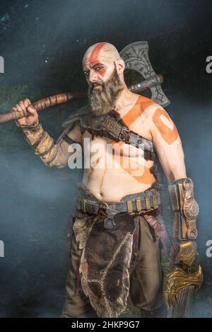 GOTT DES KRIEGES. CHARAKTERISIERUNG. KOSTÜMSPIEL. COSPLAY Stockfoto