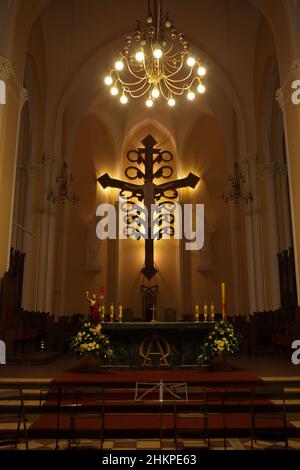 Innenraum der römisch-katholischen Kathedrale der Unbefleckten Empfängnis der Heiligen Jungfrau Maria in Moskau, Russland Stockfoto