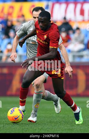 Olympiastadion, Rom, Italien. 05th. Februar 2022. Serie A Football, Roma versus Genua ; Felix Afena-Gyan von AS Roma Credit: Action Plus Sports/Alamy Live News Stockfoto