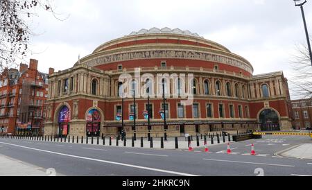 3. Februar 2022 - London, Großbritannien: Außenansicht der Royal Albert Hall Stockfoto