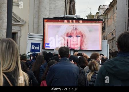 Rom, Italien. 05th. Februar 2022. Rom, Monica Vittis Beerdigung in der Kirche der abgebildeten Künstler: Kredit: Unabhängige Fotoagentur/Alamy Live News Stockfoto