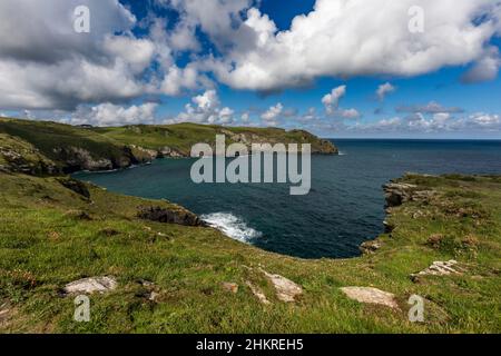 Tintagel Coast; in der Nähe von Rocky Valley; Cornwall; Großbritannien Stockfoto