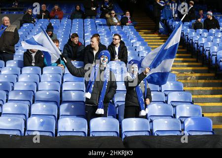 London, Großbritannien. 01st. Februar 2018. LONDON, Großbritannien, FEBRUAR 05: Hartlepool United Young Fansduring FA Cup vierte Runde zwischen Crystal Palace und Heartlepool United im Selhurst Park Stadium, London am 5th. Februar 2022 Credit: Action Foto Sport/Alamy Live News Stockfoto