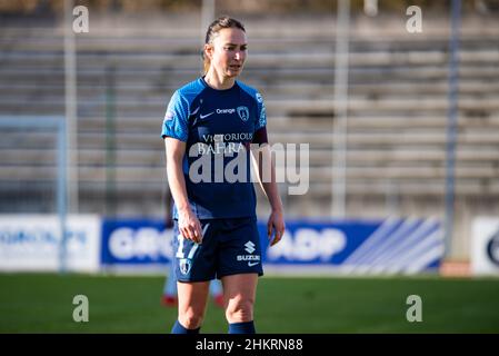 Gaetane Thiney vom FC Paris reagiert während des französischen Frauenmeisterschaftsspiels D1 Arkema zwischen dem FC Paris und AS Saint-Etienne am 5. Februar 2022 im Robert Bobin-Stadion in Bondoufle, Frankreich - Foto: Melie Laurent/DPPI/LiveMedia Stockfoto