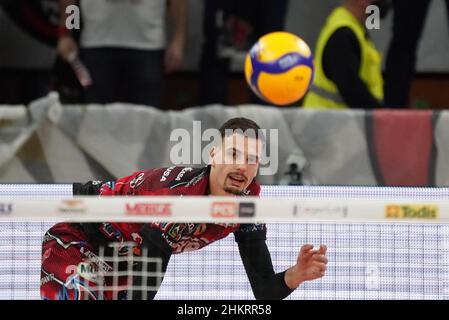 Perugia, Italien. 05th Feb, 2022. giannelli simone (n.6 SIR Safety conad perugia) während der Sir Safety Conad Perugia gegen Consar Ravenna, Volleyball Italienische Serie A Männer Superliga Meisterschaft in Perugia, Italien, Februar 05 2022 Quelle: Independent Photo Agency/Alamy Live News Stockfoto