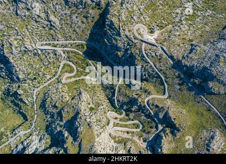 Luftbild, Serpentinen im Tramuntana-Gebirge bei Escorca, Mallorca, Balearen, Spanien, Coll dels Reis, Es, Escorca, Europa, Luftaufnahme Stockfoto