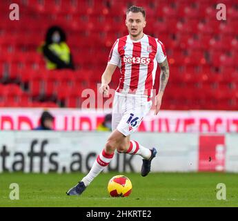 Stoke, England, 5th. Februar 2022. Ben Wilmot von Stoke City während des Emirates FA Cup Spiels im bet365 Stadium, Stoke. Bildnachweis sollte lauten: Andrew Yates / Sportimage Stockfoto