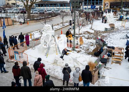 Foto aufgenommen beim Winterfest, einem Winterfest, das die Kälte- und Eisskulpturen feiert, im Genfersee, Wisconsin, USA. Stockfoto