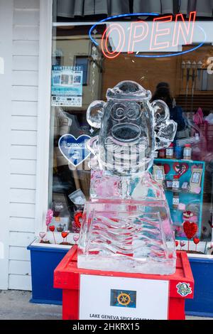 Foto aufgenommen beim Winterfest, einem Winterfest, das die Kälte- und Eisskulpturen feiert, im Genfersee, Wisconsin, USA. Stockfoto