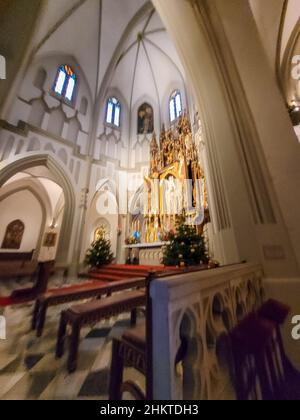 KRAKAU, POLEN, 7. JANUAR 2022: Das Innere der St.-Joseph-Kirche Stockfoto