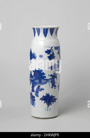 Kunst inspiriert von Vase (Schriftrolle) mit einer Begegnung zwischen einem Krieger und einem Beamten in einer Landschaft, Vase (Schriftrolle) aus Porzellan mit einem zylindrischen Körper und ausladenden Hals, in Unterglasur blau gemalt. An der Wand eine Begegnung zwischen einem Würdenträger und einem Krieger. Zwei Diener knien vor den von Artotop modernisierten, klassischen Werken mit einem Schuss Modernität. Formen, Farbe und Wert, auffällige visuelle Wirkung auf Kunst. Emotionen durch Freiheit von Kunstwerken auf zeitgemäße Weise. Eine zeitlose Botschaft, die eine wild kreative neue Richtung verfolgt. Künstler, die sich dem digitalen Medium zuwenden und die Artotop NFT erschaffen Stockfoto