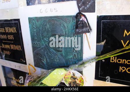 Paris, Frankreich - 18. November 2019: Kolumbariumzelle von Nestor Makhno Stockfoto