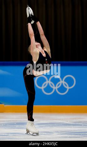 Peking, China. 06th. Februar 2022. PEKING, CHINA - 6. FEBRUAR: Eiskunstläufer Lindsay van Zundert während des Trainings während der Olympischen Spiele 2022 in Peking im Capitol Indoor Stadium am 6. Februar 2022 in Peking, China (Foto von Iris van den Broek/Orange Picics) NOCNSF Credit: Orange Pics BV/Alamy Live News Stockfoto