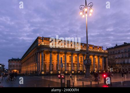 Das Grand Theatre de Bordeaux ist ein Opernhaus in Bordeaux, Frankreich. Stockfoto