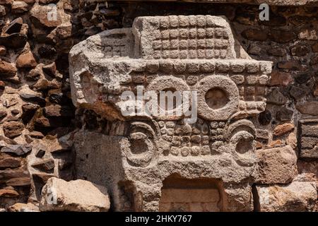 Detail des Tempels von Quetzalcoatl, archäologische Stätte von Teotihuacán, Mexiko-Stadt. Nordamerika Stockfoto