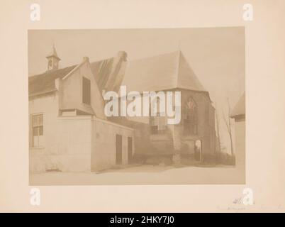 Kunst inspiriert von der Südseite der reformierten Kirche in Schelluinen, anoniem (Monumentenzorg) (zugeschrieben), Schelluinen, 1897, fotografische Unterstützung, Karton, Albumen Print, Höhe 165 mm × Breite 230 mm, Classic Works modernisiert von Artotop mit einem Schuss Moderne. Formen, Farbe und Wert, auffällige visuelle Wirkung auf Kunst. Emotionen durch Freiheit von Kunstwerken auf zeitgemäße Weise. Eine zeitlose Botschaft, die eine wild kreative neue Richtung verfolgt. Künstler, die sich dem digitalen Medium zuwenden und die Artotop NFT erschaffen Stockfoto