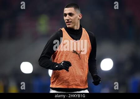 Mailand, Italien. 05. Februar 2022. Marko Lazetic sieht vor dem Fußballspiel zwischen dem FC Internazionale und dem AC Mailand in der Serie A nach. Kredit: Nicolò Campo/Alamy Live Nachrichten Stockfoto