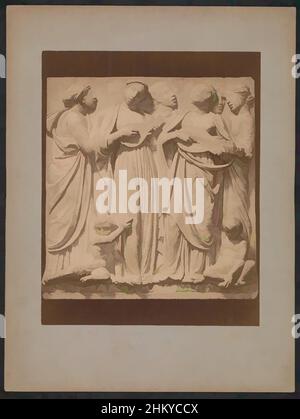 Kunst inspiriert von der Cantoria von Lucca della Robbia in der Kathedrale von Florenz, Alinari, Dom van Florence, 1850 - 1900, Karton, Albumen Print, Höhe 344 mm × Breite 259 mm, Classic Works modernisiert von Artotop mit einem Schuss Moderne. Formen, Farbe und Wert, auffällige visuelle Wirkung auf Kunst. Emotionen durch Freiheit von Kunstwerken auf zeitgemäße Weise. Eine zeitlose Botschaft, die eine wild kreative neue Richtung verfolgt. Künstler, die sich dem digitalen Medium zuwenden und die Artotop NFT erschaffen Stockfoto