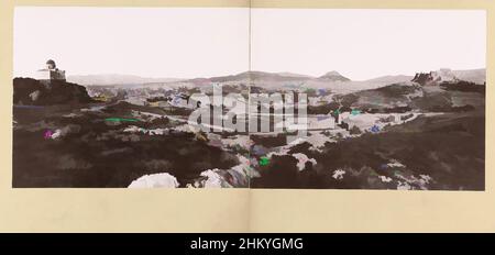 Kunst inspiriert von G1 Panorama von Athen. Rechts die Akropolis in der Mitte der Tempel des Theseus, links das meteorologische Institut, das Foto ist Teil der Sammlung von Fotografien von Griechenland, Ägypten und Syrien von Richard Polak gesammelt., Rhomaides Frères, Athene, Rotterdam, Klassische Werke von Artotop mit einem Schuss Moderne modernisiert. Formen, Farbe und Wert, auffällige visuelle Wirkung auf Kunst. Emotionen durch Freiheit von Kunstwerken auf zeitgemäße Weise. Eine zeitlose Botschaft, die eine wild kreative neue Richtung verfolgt. Künstler, die sich dem digitalen Medium zuwenden und die Artotop NFT erschaffen Stockfoto