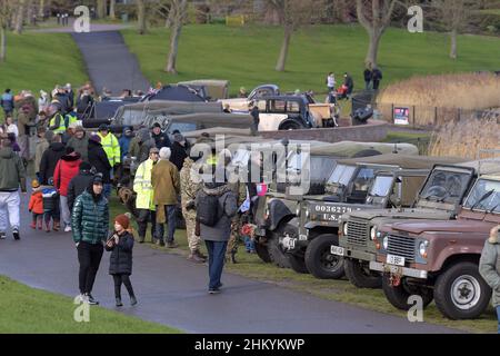 Maldon Essex, Großbritannien. 6th. Februar 2021. Mitglieder der Essex Military Vehicle Association veranstalten ihre jährliche Winterversammlung im Promenade Park in Maldon Essex. Die ausgestellten Ex-Militärfahrzeuge stammen aus militärischen Überschussauktionen, Schrottplätzen, Farmen und Scheunen und wurden von einer Gruppe von Enthusiasten, die die von Essex HMVA registrierte Wohltätigkeitsorganisation bilden, in ihren ursprünglichen Zustand zurückversetzt. Quelle: MARTIN DALTON/Alamy Live News Stockfoto