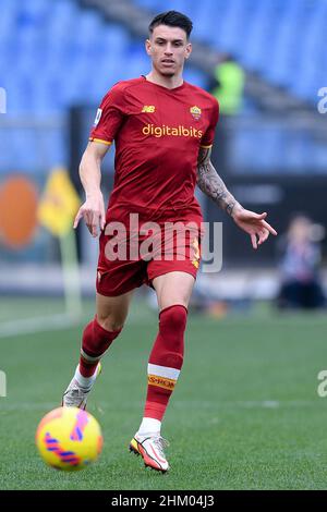 Rom, Italien. 05th. Februar 2022. Roger Ibanez von AS Roma während des Serie-A-Spiels zwischen Roma und Genua im Stadio Olimpico, Rom, Italien am 5. Februar 2022. Kredit: Giuseppe Maffia/Alamy Live Nachrichten Stockfoto
