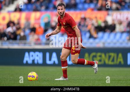 Rom, Italien. 05th. Februar 2022. Bryan Cristante von AS Roma während des Serie-A-Spiels zwischen Roma und Genua im Stadio Olimpico, Rom, Italien am 5. Februar 2022. Kredit: Giuseppe Maffia/Alamy Live Nachrichten Stockfoto