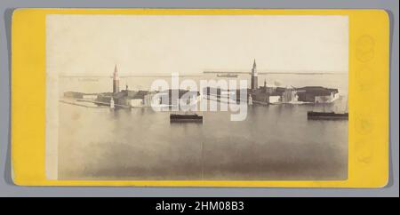 Kunst inspiriert von Blick auf die Isola di San Giorgio Maggiore, Isola di S. Giorgio. (Venezia), Giorgio Sommer, Venedig, c. 1860 - c. 1880, fotografischer Träger, Karton, Albumendruck, Höhe 84 mm × Breite 177 mm, Classic Works modernisiert von Artotop mit einem Schuss Moderne. Formen, Farbe und Wert, auffällige visuelle Wirkung auf Kunst. Emotionen durch Freiheit von Kunstwerken auf zeitgemäße Weise. Eine zeitlose Botschaft, die eine wild kreative neue Richtung verfolgt. Künstler, die sich dem digitalen Medium zuwenden und die Artotop NFT erschaffen Stockfoto