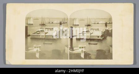 Art Inspired by Bay of New York, View from the Barge Office, View from the Barge Office, New York, Vereinigte Staaten von Amerika, William England (zugeschrieben), Verlag: The London Stereoscopic Company, New York (Stadt), Verlag: London, 1859, Karton, Papier, Albumendruck, Höhe 84, Klassisches Werk, modernisiert von Artotop mit einem Schuss Modernität. Formen, Farbe und Wert, auffällige visuelle Wirkung auf Kunst. Emotionen durch Freiheit von Kunstwerken auf zeitgemäße Weise. Eine zeitlose Botschaft, die eine wild kreative neue Richtung verfolgt. Künstler, die sich dem digitalen Medium zuwenden und die Artotop NFT erschaffen Stockfoto