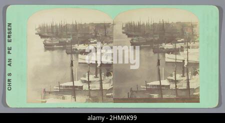 Kunst inspiriert vom Blick auf den New Yorker Hafen von der East River Bridge, Blick von der East River Bridge, N. Y., Christian Petersen, New York (Stadt), 1868 - 1890, Karton, Papier, Albumendruck, Höhe 87 mm × Breite 180 mm, Classic Works modernisiert von Artotop mit einem Schuss Moderne. Formen, Farbe und Wert, auffällige visuelle Wirkung auf Kunst. Emotionen durch Freiheit von Kunstwerken auf zeitgemäße Weise. Eine zeitlose Botschaft, die eine wild kreative neue Richtung verfolgt. Künstler, die sich dem digitalen Medium zuwenden und die Artotop NFT erschaffen Stockfoto