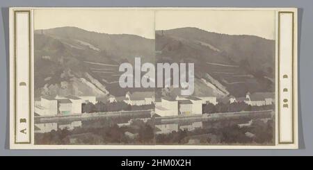 Kunst inspiriert von Blick auf Bad Ems auf der Lahn. Im Vordergrund das kurhaus, Panorama depuis le Chalet suisse, Ems, Bords du Rhin, Verlag: Adolphe Braun & Cie., Bad Ems, Verlag: Dornach, 1860 - 1866, Karton, Papier, Albumendruck, Höhe 85 mm × Breite 175 mm, Classic Works modernisiert von Artotop mit einem Schuss Moderne. Formen, Farbe und Wert, auffällige visuelle Wirkung auf Kunst. Emotionen durch Freiheit von Kunstwerken auf zeitgemäße Weise. Eine zeitlose Botschaft, die eine wild kreative neue Richtung verfolgt. Künstler, die sich dem digitalen Medium zuwenden und die Artotop NFT erschaffen Stockfoto