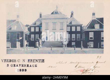 Kunst inspiriert von Het huis ten Bosch - 's Gravenhage, Hersteller:, Herausgeber: A.M. Amiot, Den Haag, 17-Jun-1899, Karton, Kollotyp, Schrift (Verfahren), Höhe 93 mm × Breite 137 mm, Klassisches Werk, modernisiert von Artotop mit einem Schuss Moderne. Formen, Farbe und Wert, auffällige visuelle Wirkung auf Kunst. Emotionen durch Freiheit von Kunstwerken auf zeitgemäße Weise. Eine zeitlose Botschaft, die eine wild kreative neue Richtung verfolgt. Künstler, die sich dem digitalen Medium zuwenden und die Artotop NFT erschaffen Stockfoto