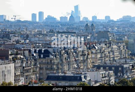 19. Oktober 2021, Frankreich, Paris: Blick auf Wohngebäude in der französischen Hauptstadt. Foto: Jan Woitas/dpa-Zentralbild/ZB Stockfoto