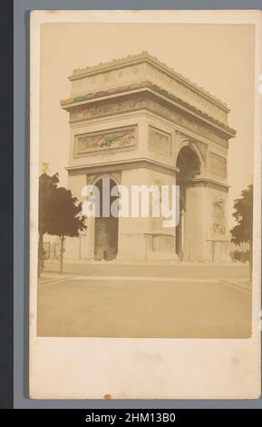 Kunst inspiriert von Blick auf den Triumphbogen in Paris, Arc de Triomph l'Etoile, Paris, Paris, 1855 - 1873, Papier, Karton, Albumendruck, Höhe 105 mm × Breite 62 mm, Classic Works modernisiert von Artotop mit einem Schuss Modernität. Formen, Farbe und Wert, auffällige visuelle Wirkung auf Kunst. Emotionen durch Freiheit von Kunstwerken auf zeitgemäße Weise. Eine zeitlose Botschaft, die eine wild kreative neue Richtung verfolgt. Künstler, die sich dem digitalen Medium zuwenden und die Artotop NFT erschaffen Stockfoto