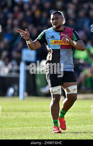 Twickenham, Großbritannien. 06th. Februar 2022. Premiership Rugby. Harlekine V Sale Sharks. Der Stoop. Twickenham. Viliami Taulani (Harlekine) während des Rugby-Spiels Harlekins V Sale Sharks Gallagher Premiership. Kredit: Sport In Bildern/Alamy Live Nachrichten Stockfoto