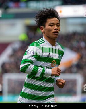 Motherwell, Schottland, Großbritannien. 6th February 2022 ; Fir Park, Motherwell, Schottland; Scottish Premier League Football, Motherwell versus Celtic; REO Hatate of Celtic Credit: Action Plus Sports Images/Alamy Live News Stockfoto