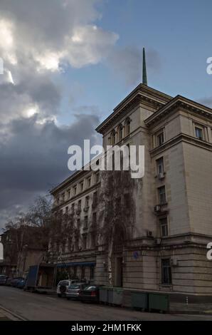 Fragmente von alten schönen Gebäuden im Zentrum der bulgarischen Hauptstadt Sofia, Bulgarien Stockfoto